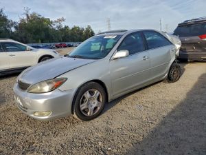Toyota Camry LE 2.4L 4 2003
