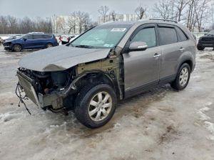 Kia Sorento LX 2.4L 4 2013