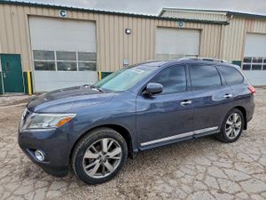 Nissan Pathfinder S 3.5L 6 2014