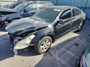Nissan Altima 2011