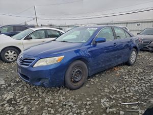 Toyota Camry BASE 2.5L 4 2011