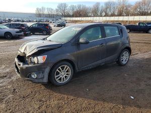 Chevrolet Aveo (Sonic) LT 1.8L 4 2014