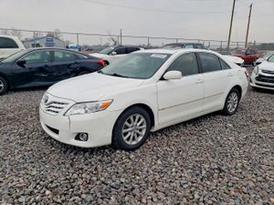 Toyota Camry BASE 2.5L 4 2010