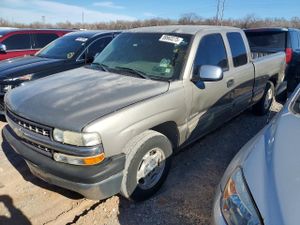 Chevrolet Silverado 1500 C1500 5.3L 8 1999