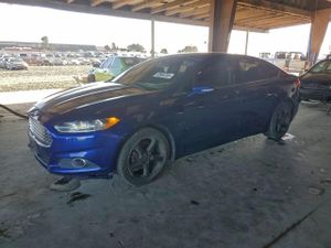 Ford Fusion SE 2.5L 4 2013