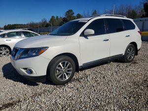 Nissan Pathfinder S 3.5L 6 2013