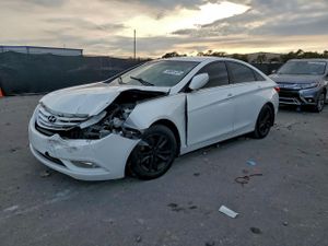 Hyundai Sonata GLS 2.4L 4 2013