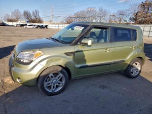 Kia Soul + 2.0L 4 2011
