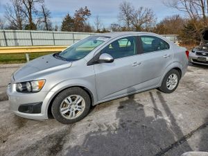 Chevrolet Aveo (Sonic) LT 1.8L 4 2012