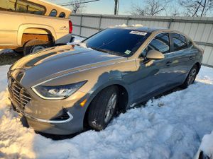 Hyundai Sonata SE 2.5L 4 2021