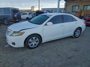 Toyota Camry BASE 2.5L 4 2010