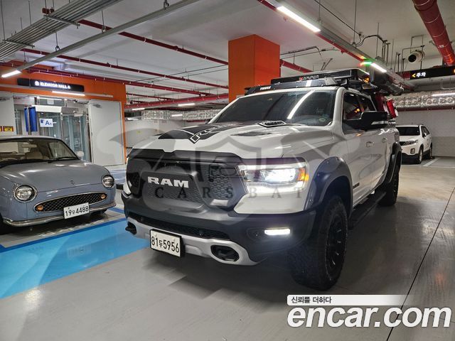 Dodge Ram pick up 5.7 2020
