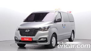 Hyundai Starex Smart Van 3-Seater 2018