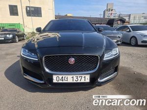 Jaguar Xf 20d Portfolio 2017