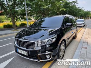 Kia Canival 9-seater Noblesse 2014