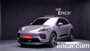 Porsche Macan 4S 2025