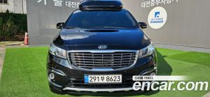 Kia Canival Luxury 9-seater Hi-Limousine 2018