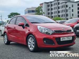Kia Pride Luxury 1.6 GDI Sedan 2012