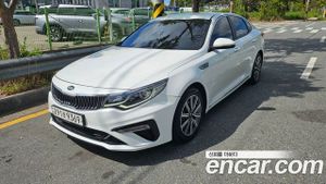 Kia K5 Prestige 2.0 2019