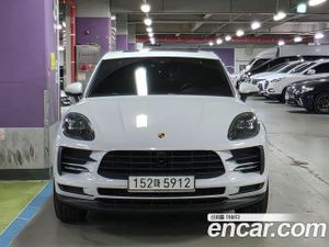 Porsche Macan 95B 2.0 2019
