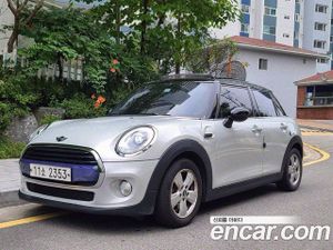 Mini Cooper 3rd 5Door Mid 2015