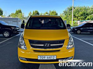 Hyundai Starex CVX Premium 12-Seater Wagon 2015