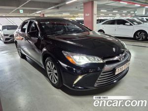 Toyota Camry 2.5 XLE 2015