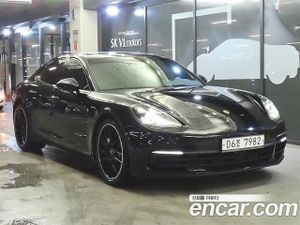Porsche Panamera 3.0 AWD 2019