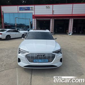 Audi E-tron 50 Quattro 2021