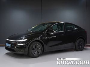 Tesla Model y Long Range 2025