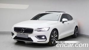 Volvo S60 B5 Ultimate Bright 2023