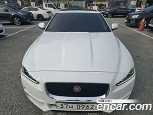 Jaguar Xe 20d Prestige 2015