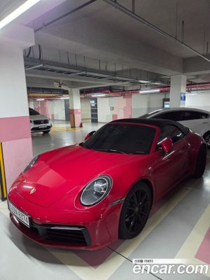 Porsche 911 Carrera 4 Cabriolet 2024