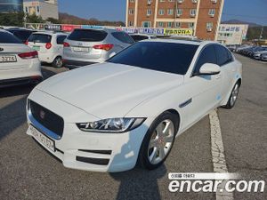 Jaguar Xe 20d Portfolio 2016