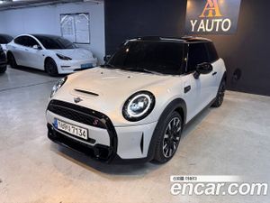 Mini Cooper Third Generation Classic Launch Pack 2022