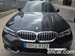 Bmw 3-series 330e Luxury 2021