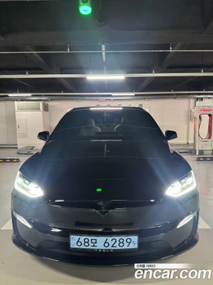 Tesla Model x Plaid 2024
