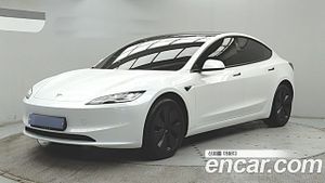 Tesla Model 3 RWD 2025