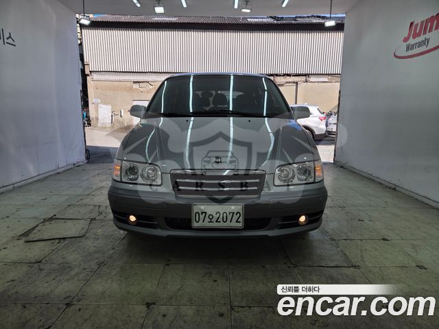 Hyundai Traget xg Standard 9-Seater Diesel(HTI) GL 2006