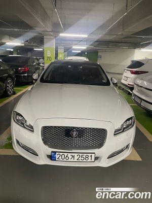 Jaguar Xj X351 3.0D Premium Luxury LWB 2016