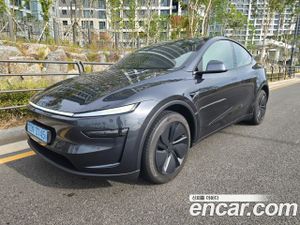 Tesla Model y RWD 2025