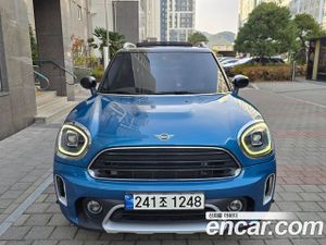 Mini Countryman 2nd Gen Classic Plus Launch Pack 2023