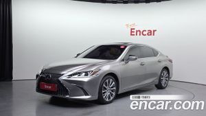 Lexus Es Luxury 2020