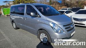 Hyundai Starex Smart 12-Seater Wagon 2017