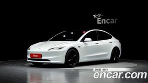 Tesla Model 3 RWD 2025