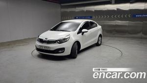 Kia Pride Deluxe 1.4 MPI Sedan 2014