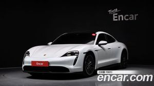 Porsche Taycan 4S 2021