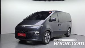 Hyundai Staria Modern Tourer 9-Seater 2022