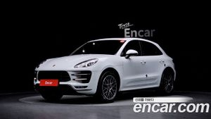 Porsche Macan 95B 3.6 Turbo 2016