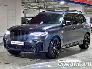 Bmw X7 M50i Dark Shadow Edition 6STR 2021